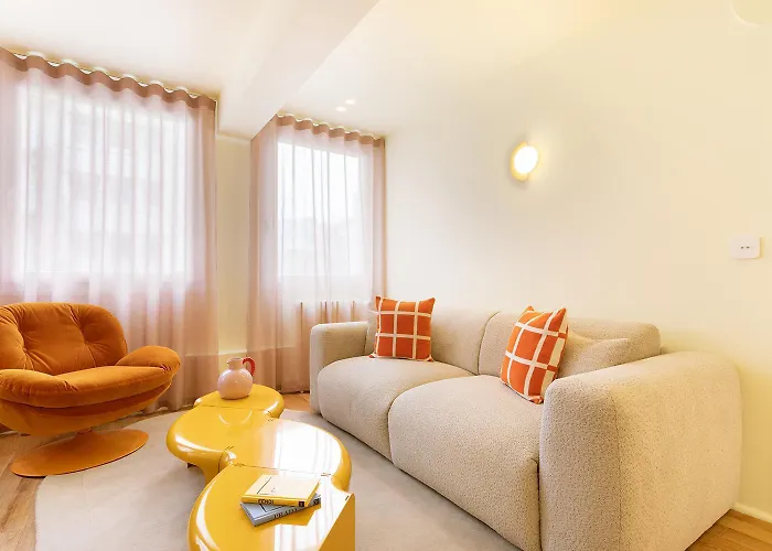 Paris Home Collection - Serviced Apartments Champs-Elysees - Rue De Ponthieu