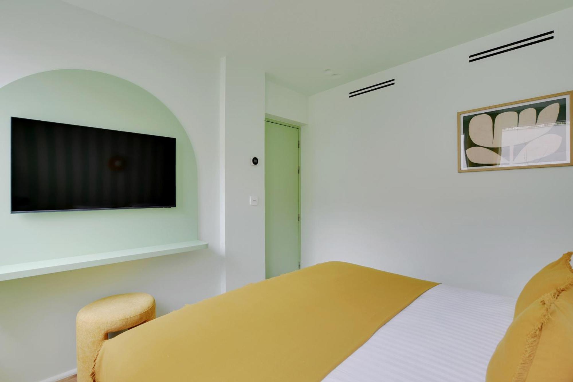 Collection - Serviced Champs-elysees - Rue De Ponthieu Apartment *