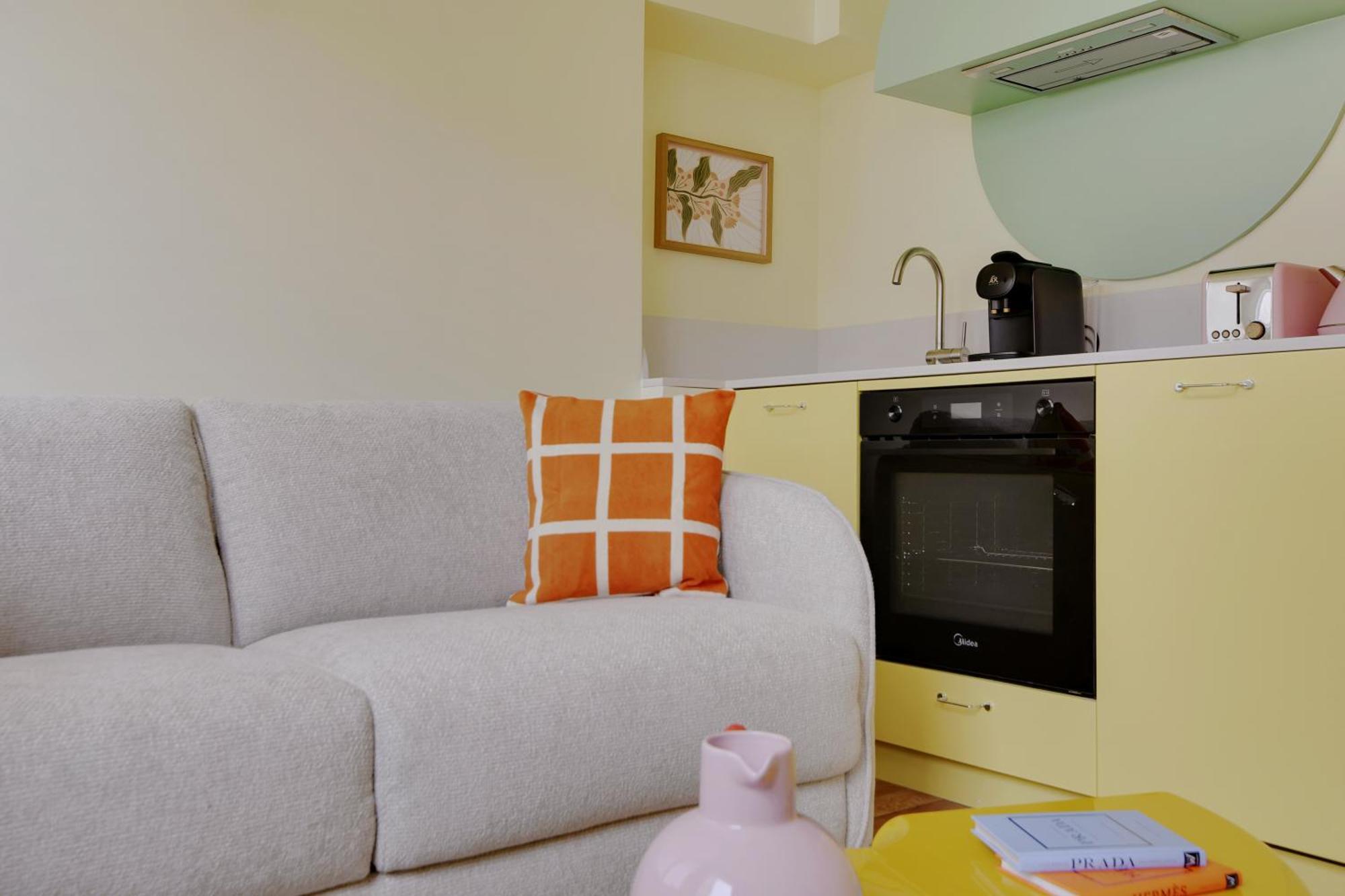Collection - Serviced Champs-elysees - Rue De Ponthieu Apartment