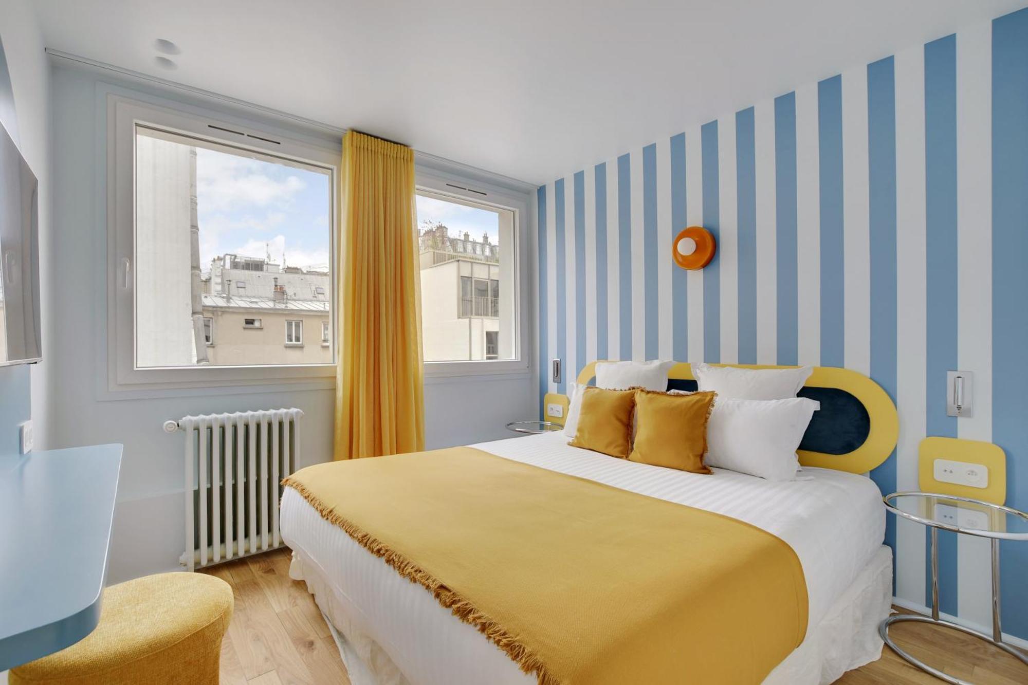Collection - Serviced Champs-elysees - Rue De Ponthieu Paris