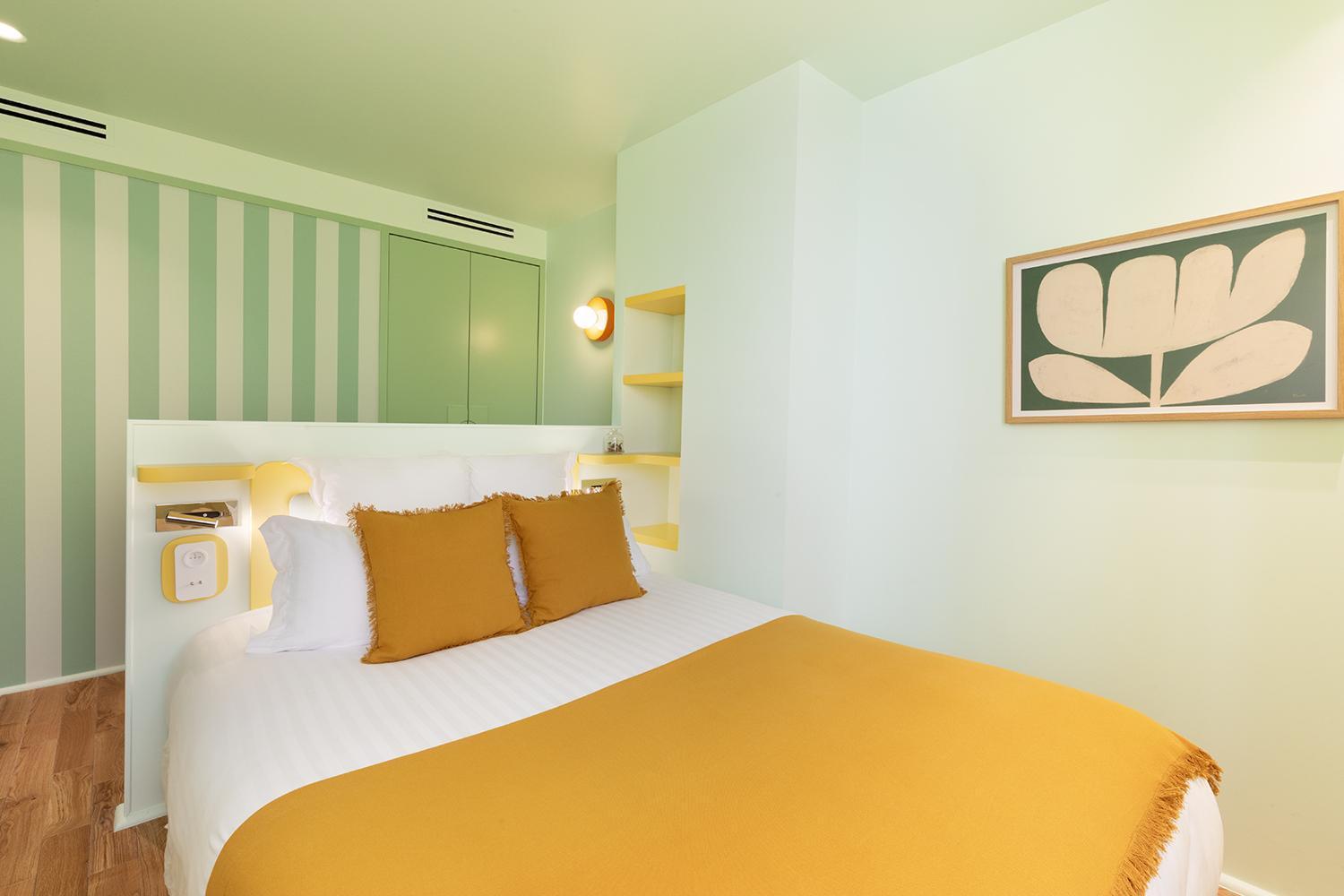 Collection - Serviced Champs-elysees - Rue De Ponthieu Apartment Paris