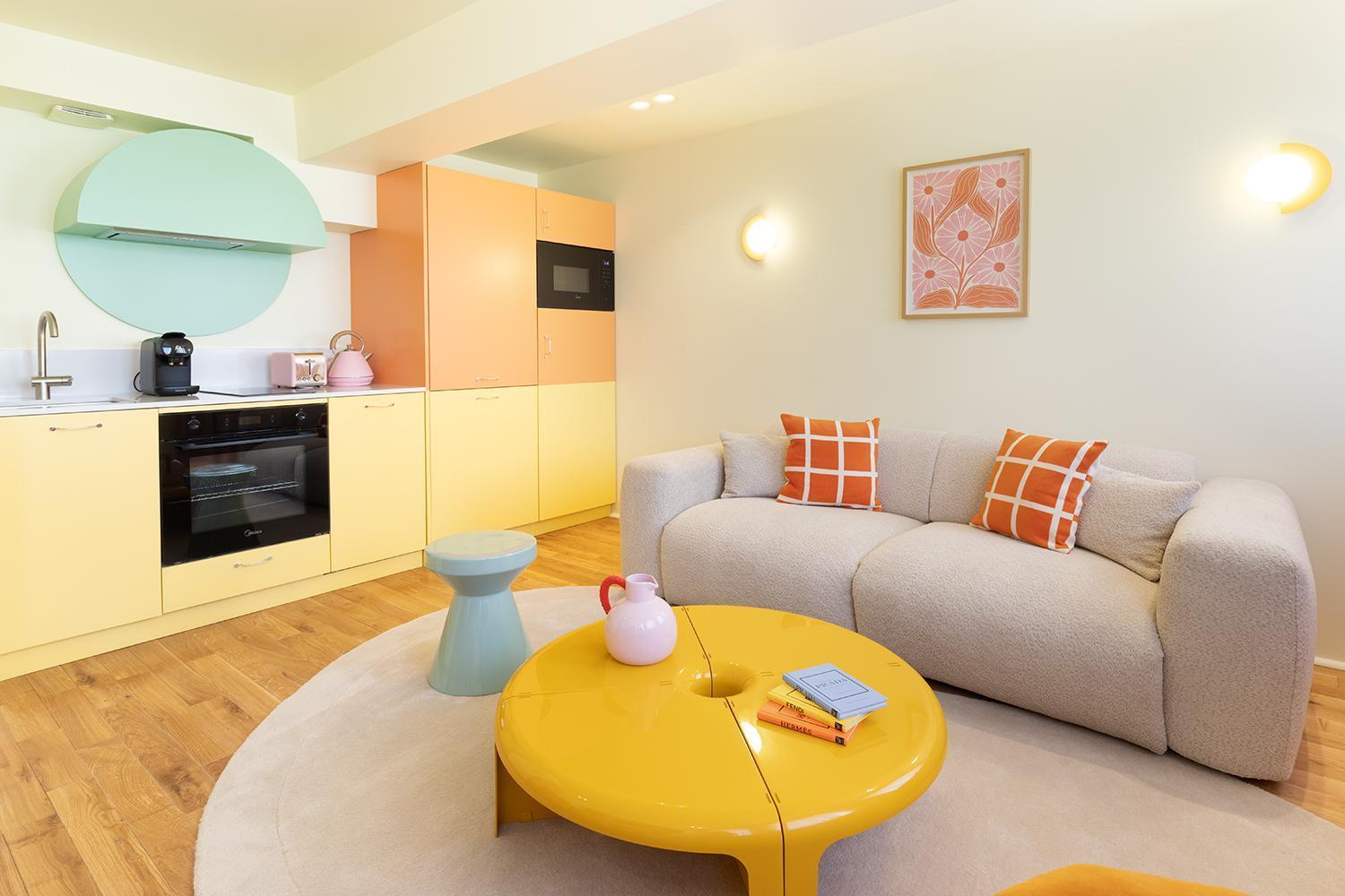 Collection - Serviced Champs-elysees - Rue De Ponthieu Apartment Paris