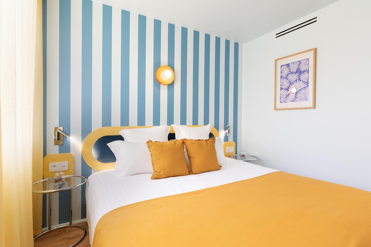 Collection - Serviced Champs-elysees - Rue De Ponthieu Apartment Paris
